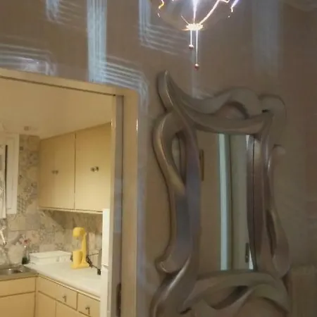 Apartment Near Stavros Niarchos Park & Acropolis